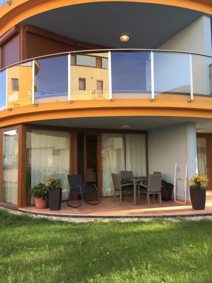 Vip Apartman Eni Siofok Exterior photo