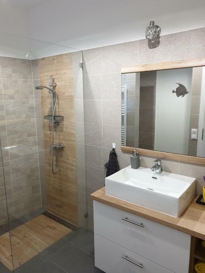 Vip Apartman Eni Siofok Exterior photo